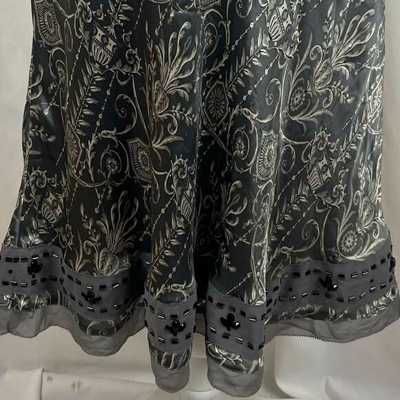 White House Black Market Gray Cream Paisley Pure Silk Beaded Skirt NWOT Size 4 - Picture 6 of 11